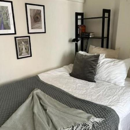 Stockholm Loft Haven 3 Beds In A 1- Bedroom Gem - 917 Экстерьер фото